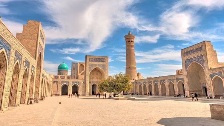 La Gran Ruta d'Uzbekistan- Vol directe Madrid 